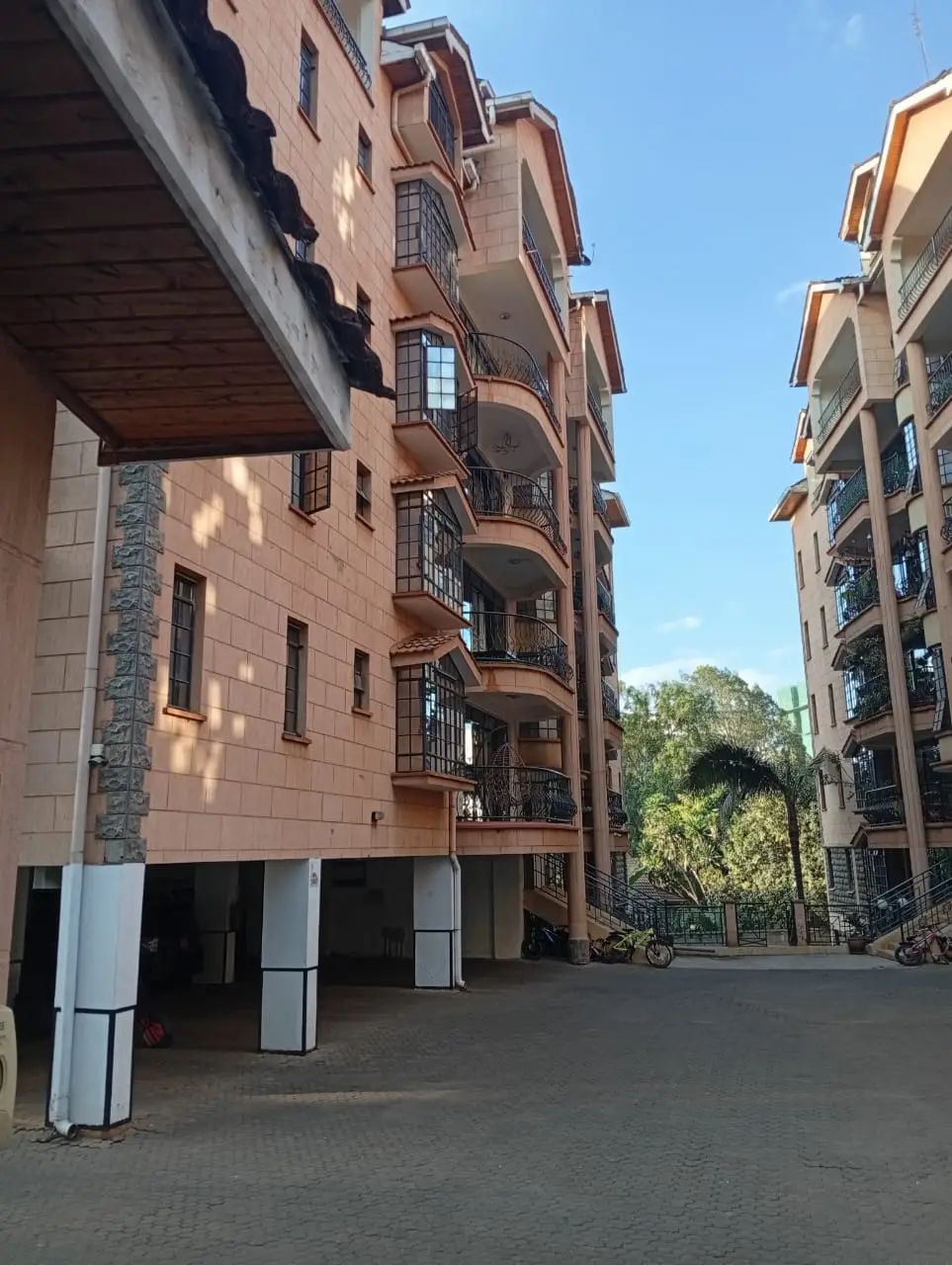 3 Bed Apartment with 2 En Suite in Lavington,Westlands/Kilimani/Kileleshwa
