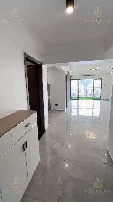 2 Bedroom Apartment With En Suite in Lavington