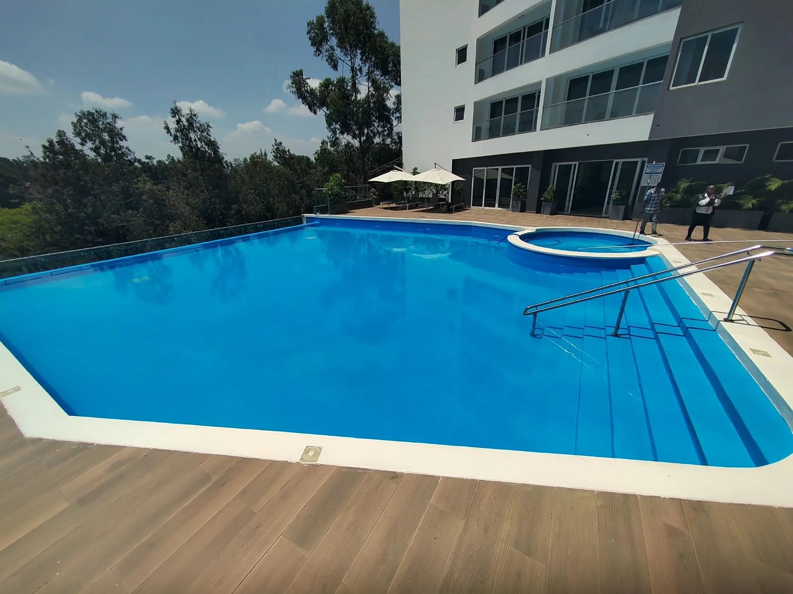 1 Bed Apartment with Pool in Kilimani